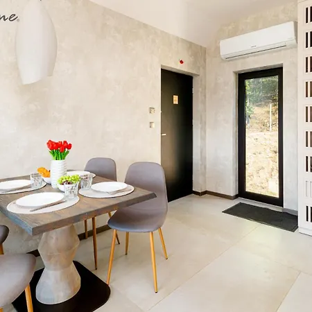 Wonder Hill - Apartamenty Z Balkonami Lub Tarasami, Klimatyzowane, Z Pieknym Widokiem Na Gory *